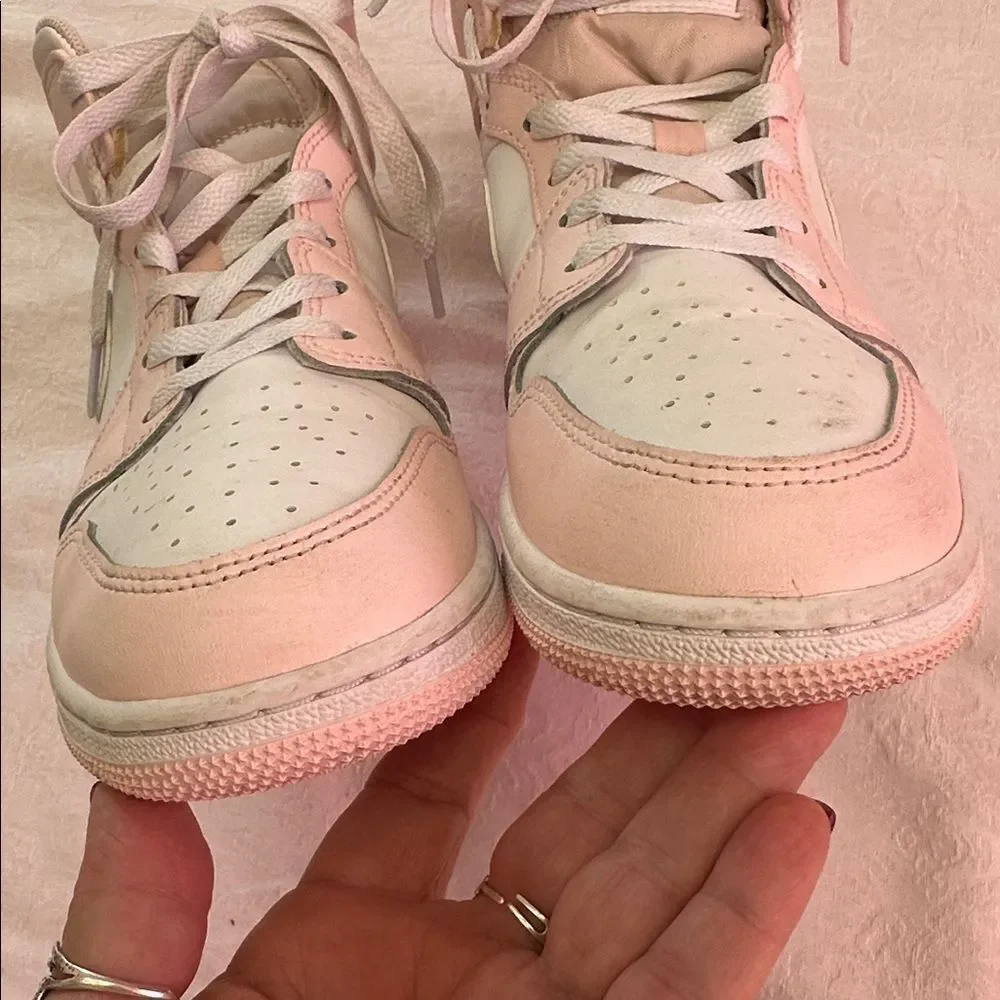 Nike Air Jordan Sneakers 1 Mid GS Pink Wash/Violet Frost/White Size 6.5 Copy
